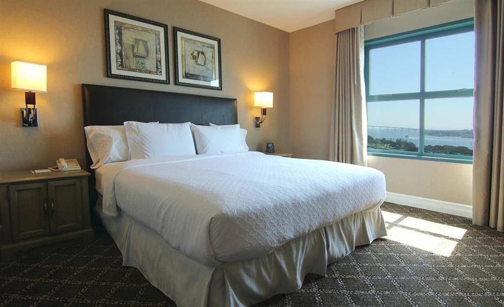 Embassy Suites By Hilton San Diego Bay Downtown Стая снимка