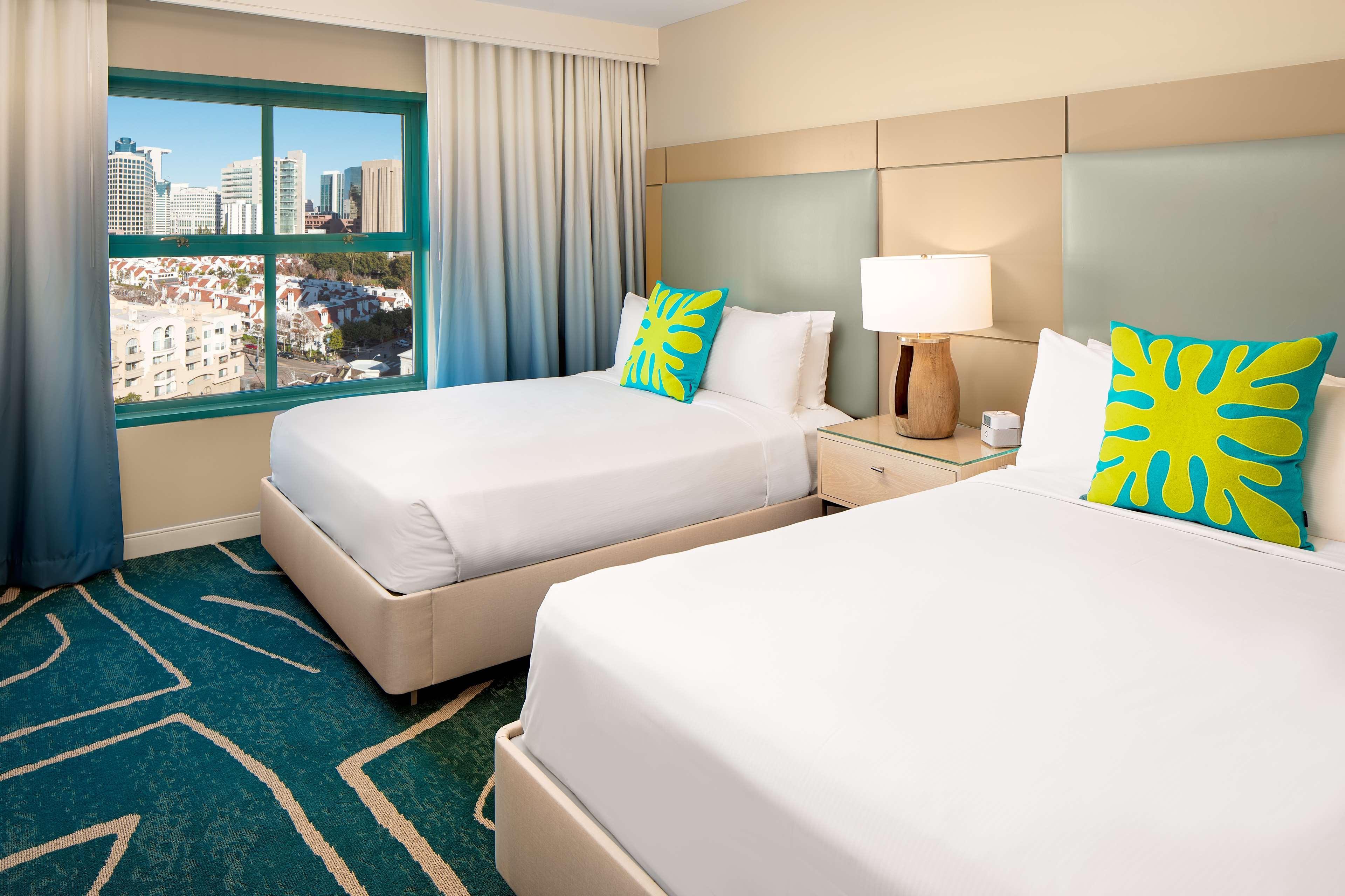 Embassy Suites By Hilton San Diego Bay Downtown Екстериор снимка