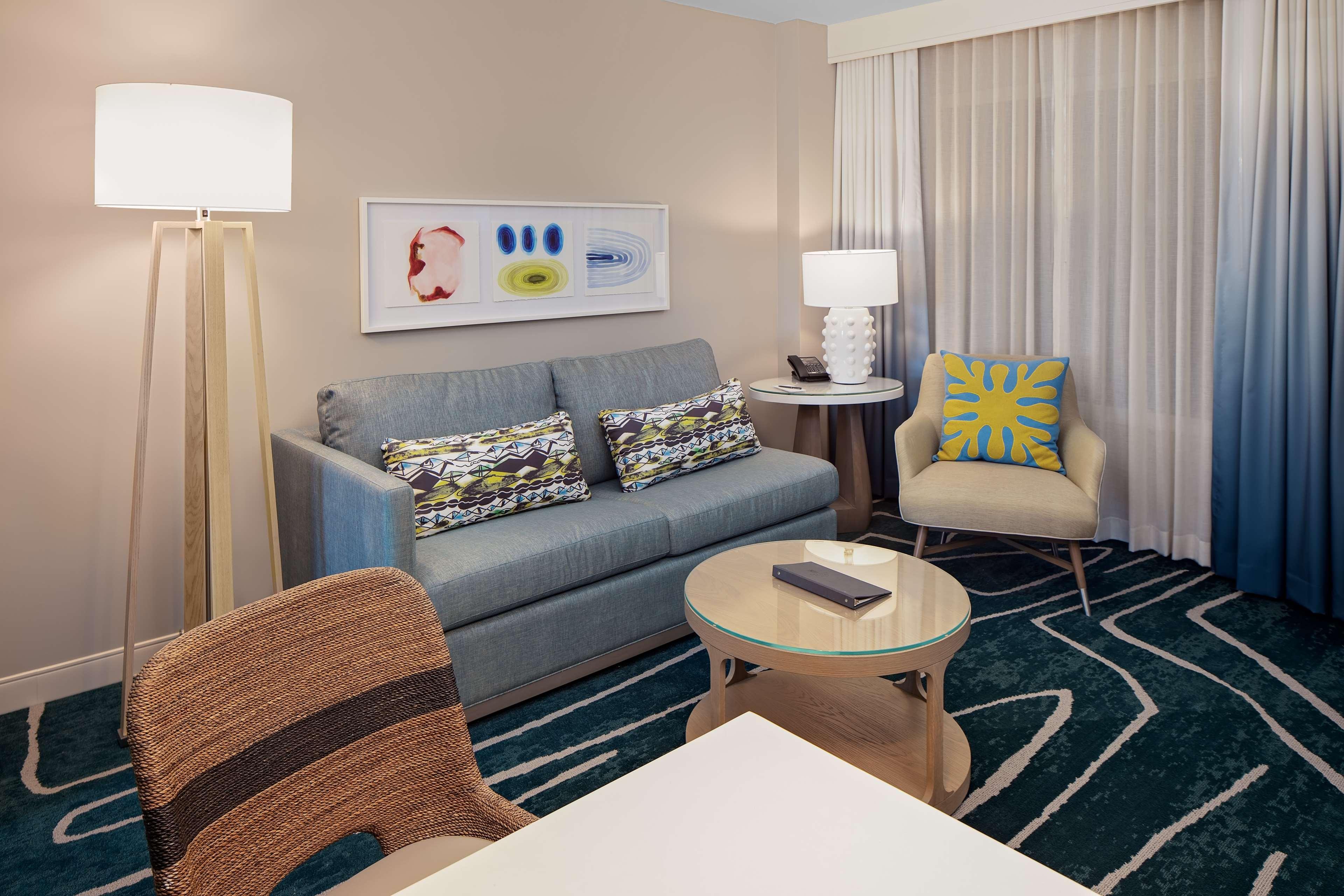 Embassy Suites By Hilton San Diego Bay Downtown Екстериор снимка