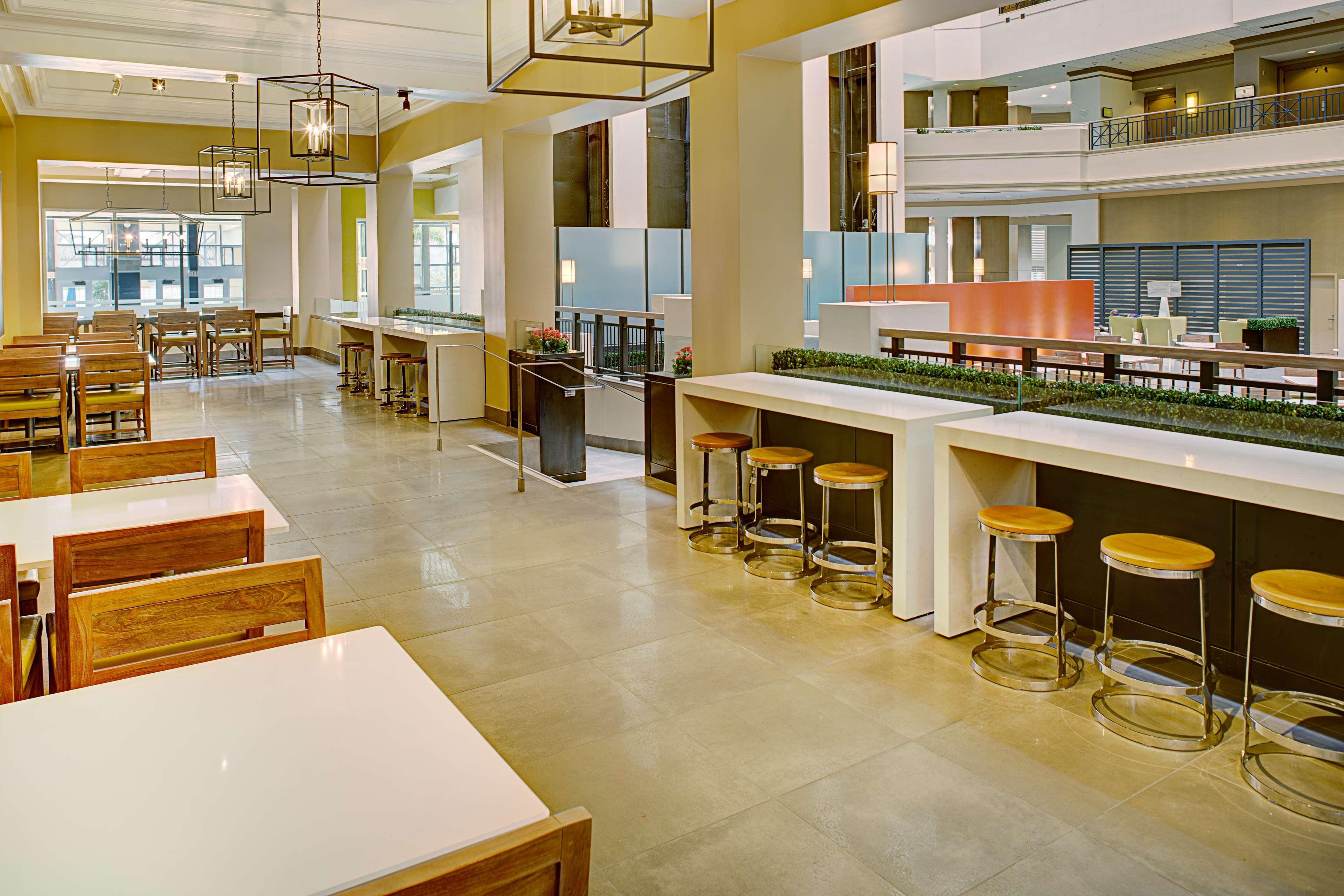 Embassy Suites By Hilton San Diego Bay Downtown Екстериор снимка